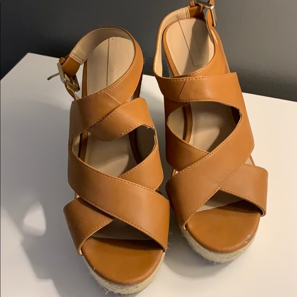 Heels - Picture 2 of 5